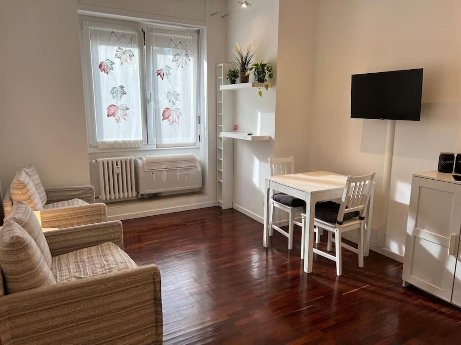 Apartamento "Giulifor" - Zona Indipendenza - Risorgimento Milán Exterior foto